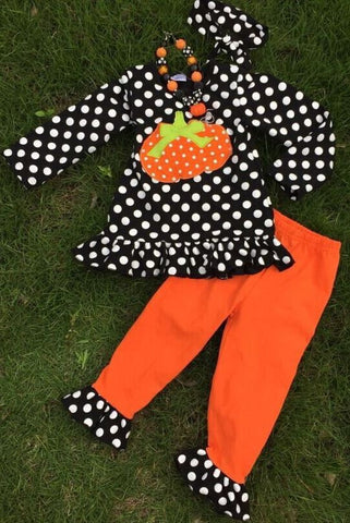 Black White Polka Pumpkin Capri Set